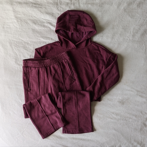 Matching set - Picture 1 of 10